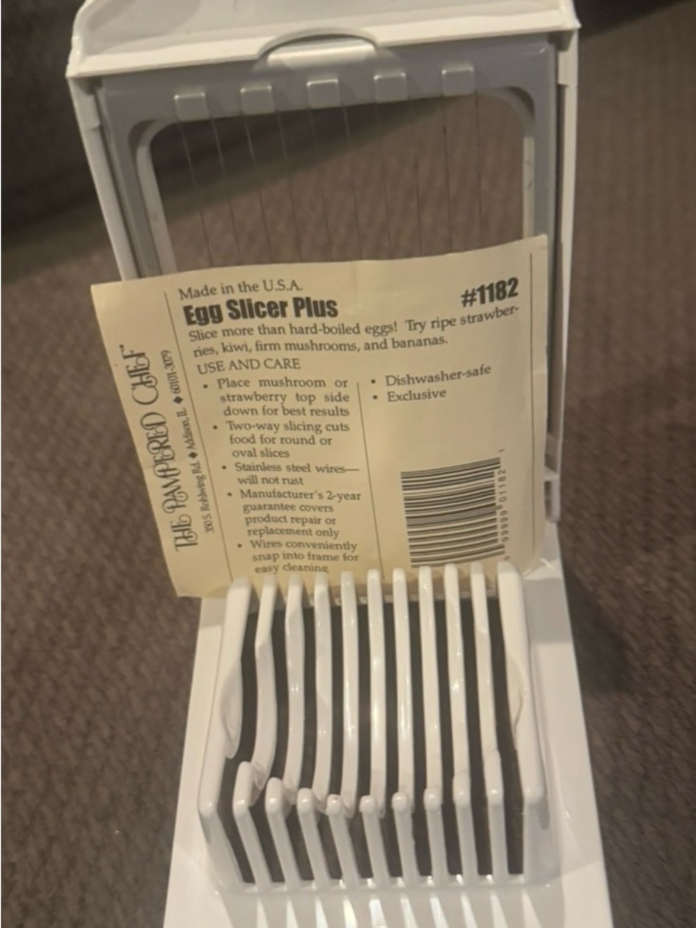 Pampered Chef Egg Slicer Plus in White